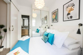 City center, walking distance to all landmarks!!!